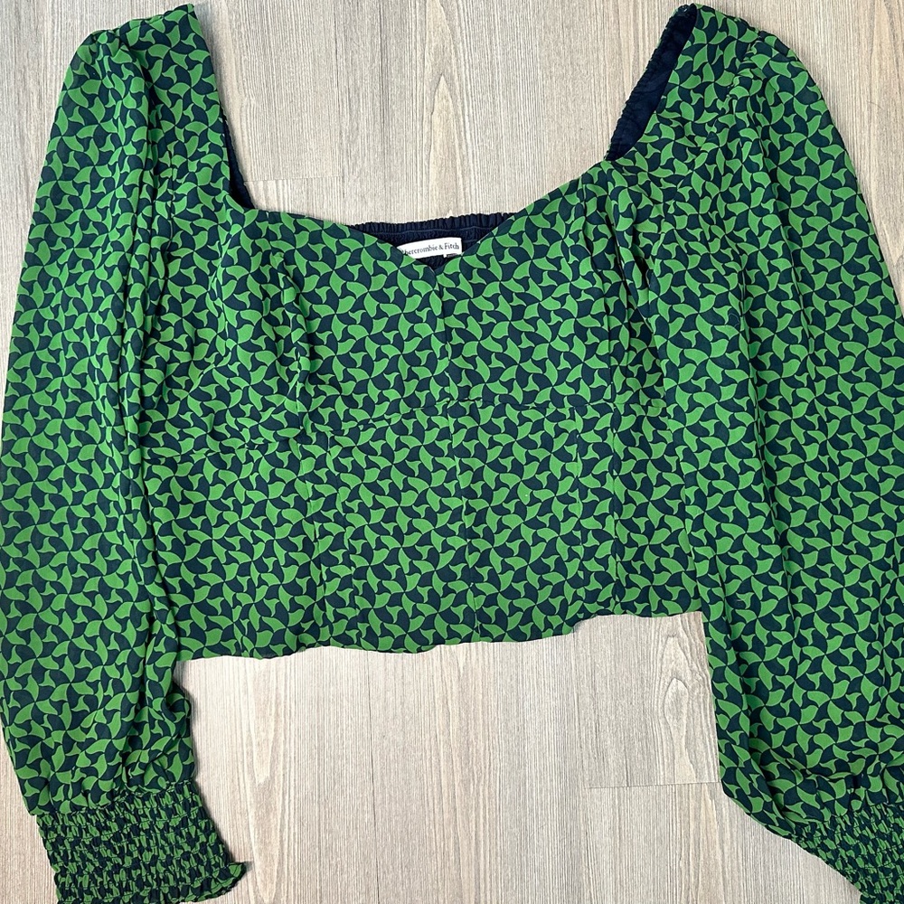 Abercrombie & Fitch Green Geometric cropped Blouse